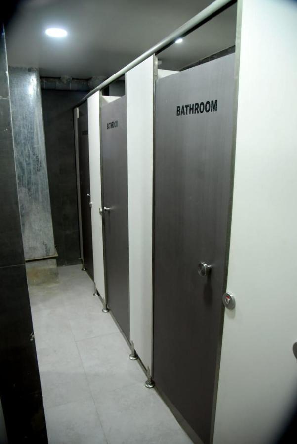 Charyana Lady Dorms Ahmedabad Exterior foto